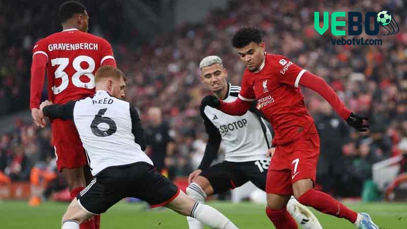 Liverpool đang chiếm ưu thế ở vị trí ngôi đầu Premier League